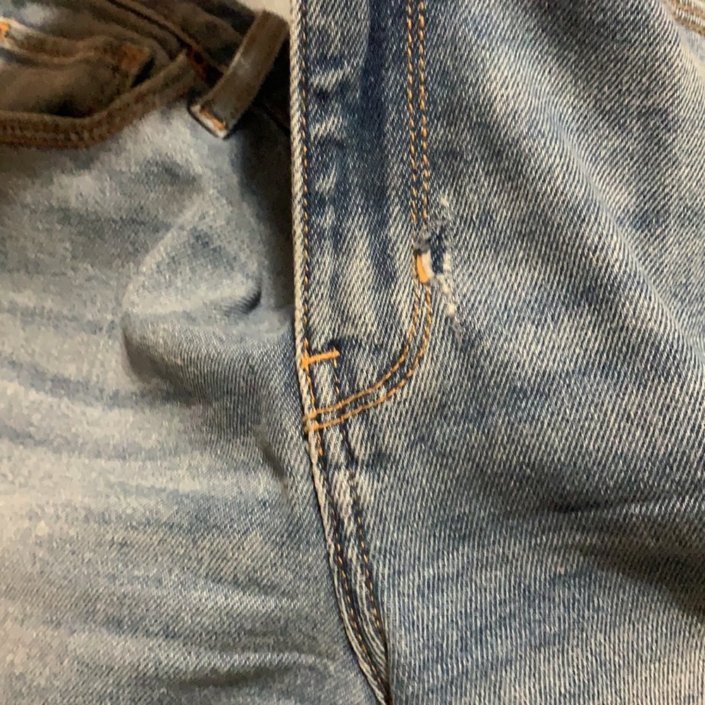 Hollister ultra high rise mom jeans - Picture 4 of 4